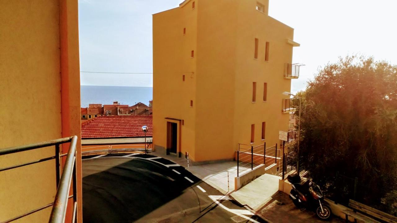 Apartament Casa Di Claude Con Posto Auto Finale Ligure Zewnętrze zdjęcie