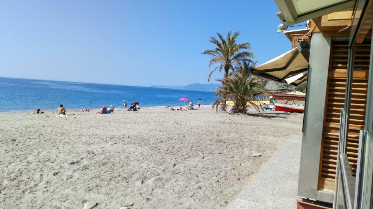 Apartament Casa Di Claude Con Posto Auto Finale Ligure Zewnętrze zdjęcie